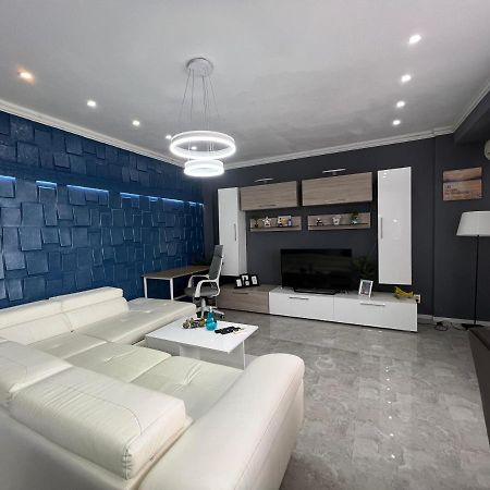 Bari Luxury Residence Mamaia Exteriör bild