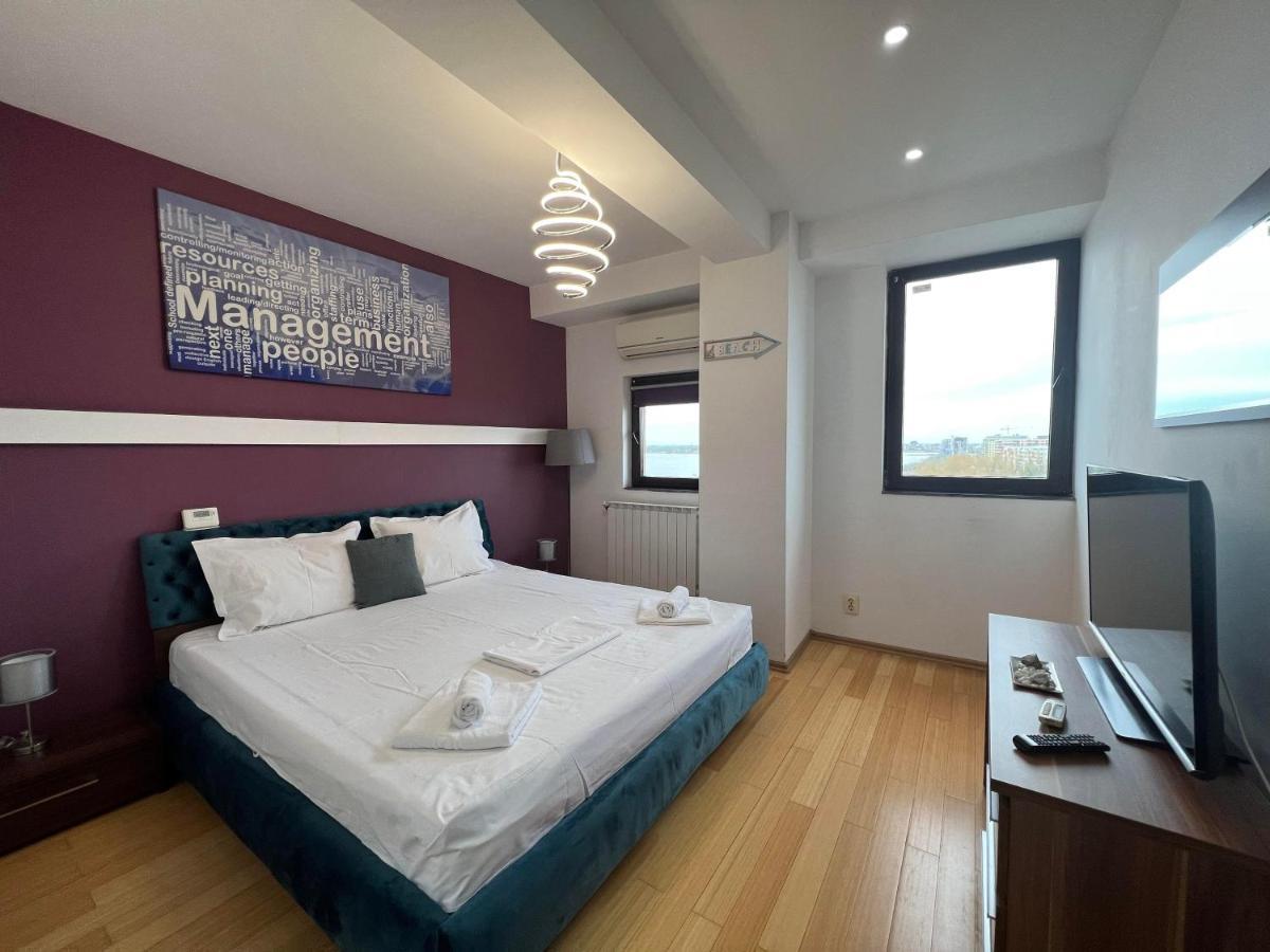 Bari Luxury Residence Mamaia Exteriör bild